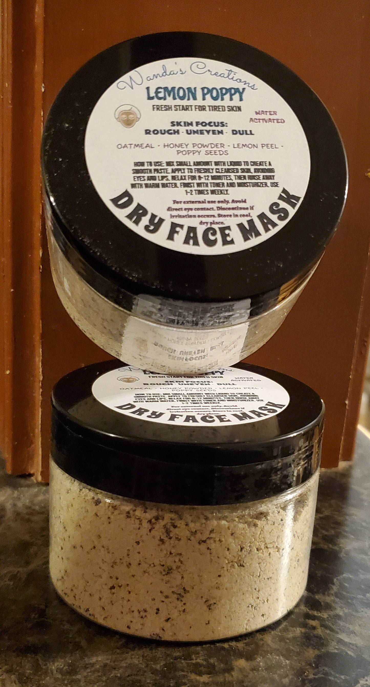 Lemon Poppy Brightening Face Mask